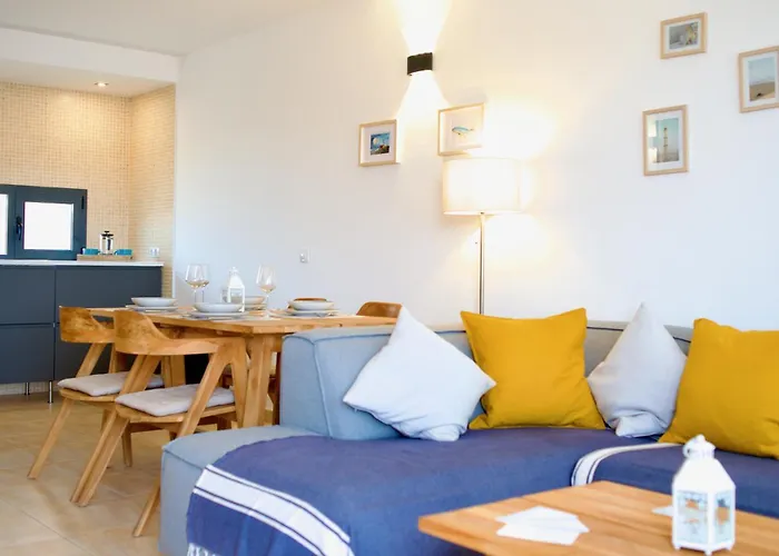 Atlantic Star - No Stress Holidays Daire Cotillo